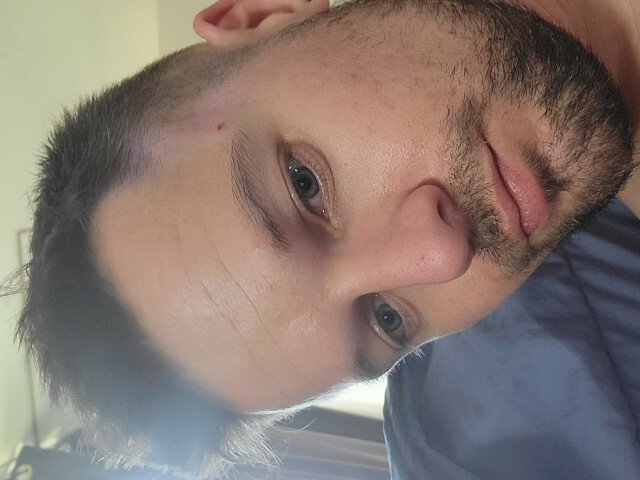 Partyboy71's profile - Image n°0