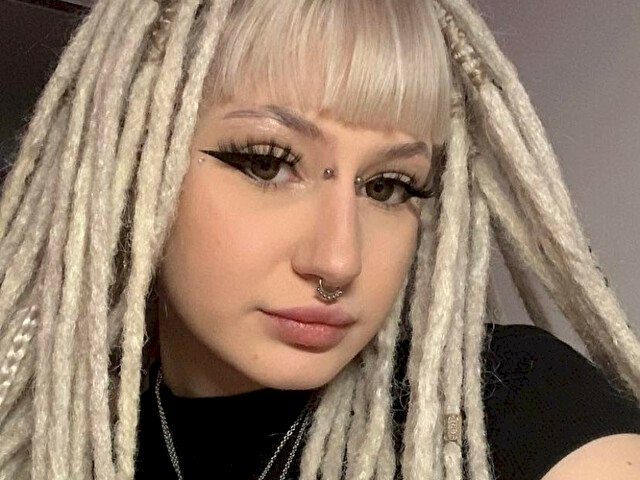 PerfectDemi's profile - Image n°1