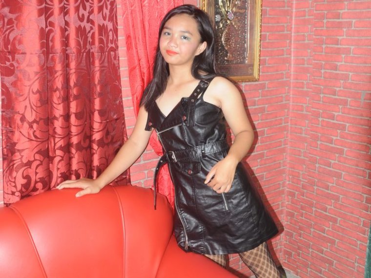 PetiteAsianHottt's profiel - Afbeelding n°0