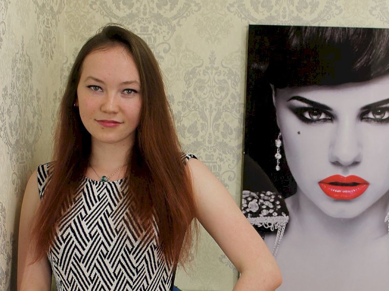 PetiteLillyGirl's profile - Image n°1