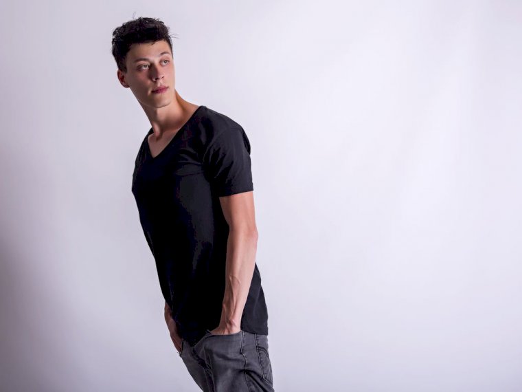 PierreDawson's profile - Image n°1