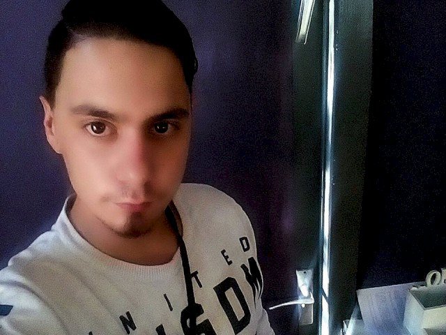 pileeross's profile - Image n°1