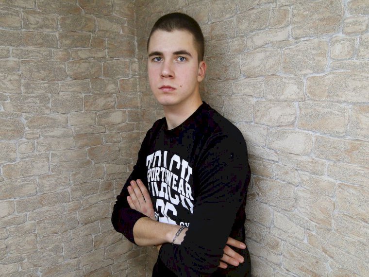 PlayfulAdamForU's profile - Image n°0