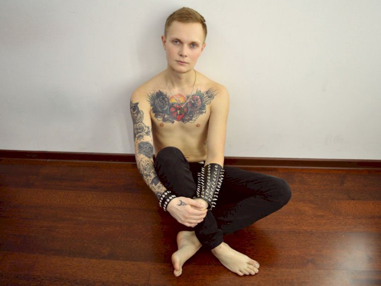 PlayfulALIX's profile - Image n°1