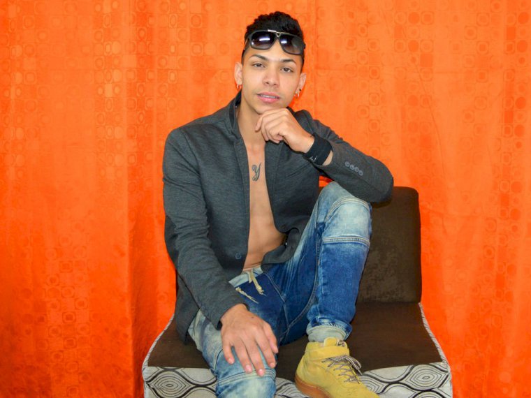 prettyboyhungry's profile - Image n°1