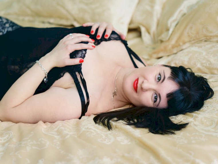 PrettyLilith's profile - Image n°0