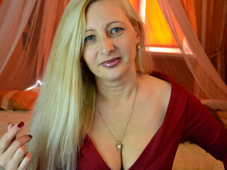 PrettyyWomann's profile - Image n°1