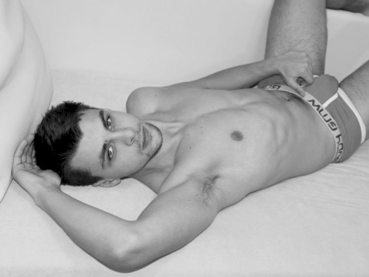 ProperHumper's profile - Image n°1