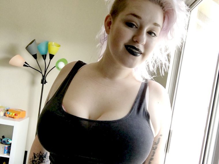Punkgurl99's profile - Image n°0