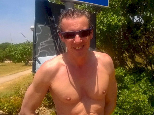 Perfil con PUTTANA - Imagen  n°9