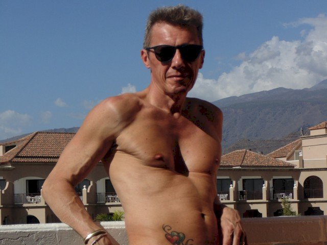 Perfil con PUTTANA - Imagen  n°8