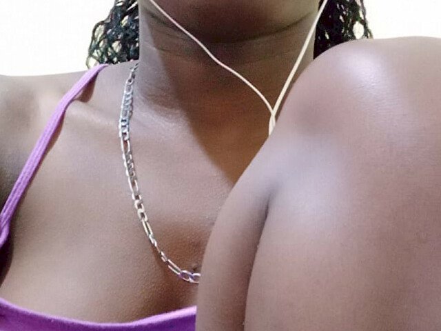 Queen3033's profile - Image n°0