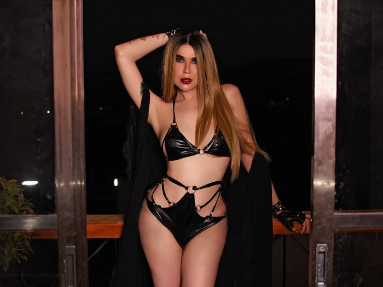 QueenLESSARIA's profile - Image n°0