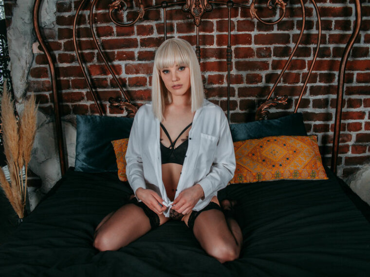 QueensySins's profile - Image n°1