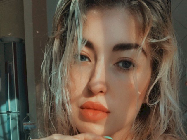 RikardaBell's profile - Image n°1