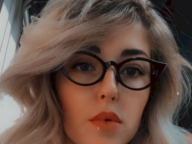 RikardaBell's profile - Image n°3