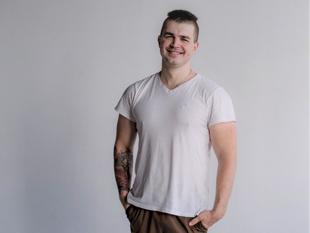 Robinmoore's profile - Image n°0