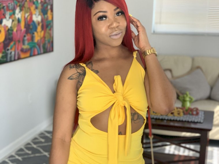 Roxxyredd's profile - Image n°2