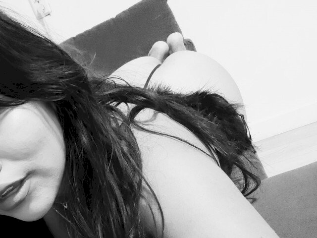 Roxyy2123's profile - Image n°0