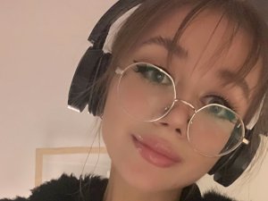 Roxy1212's Sexcam