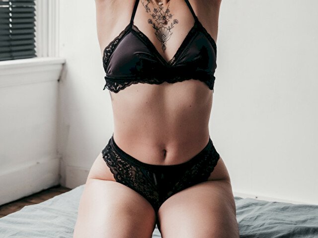 Rosemaryyy's profile - Image n°2