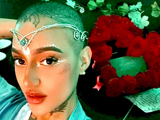 RosiePagani's profile - Image n°1