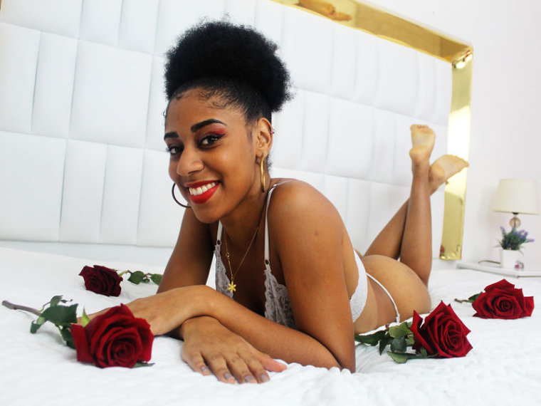 RaquelHazel's profile - Image n°0