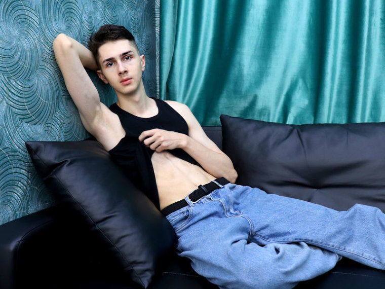 RayCollins's profile - Image n°0