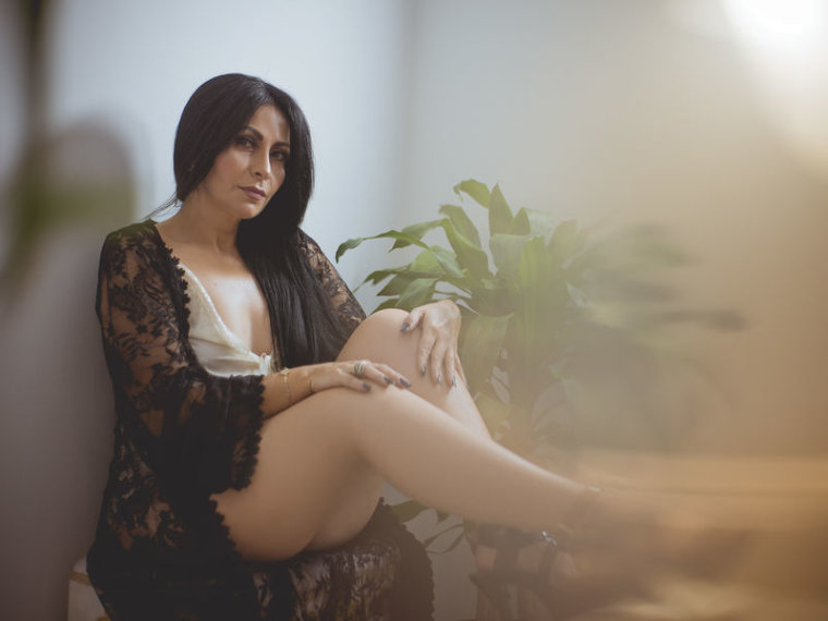 RebbecaThompson's profile - Image n°0