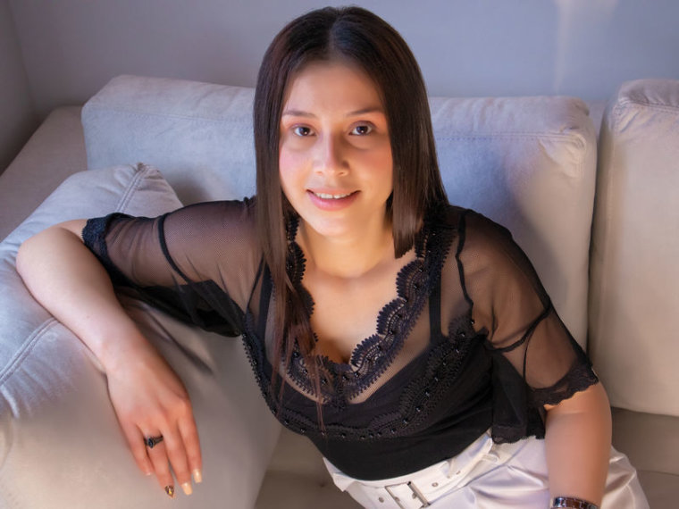 RebeccaMayer's profile - Image n°0