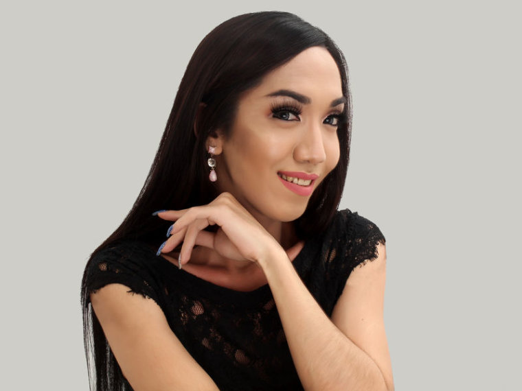RebeccaMcKenna's profile - Image n°0