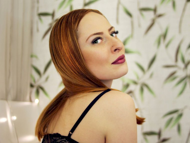 ReddishFlower's profile - Image n°0