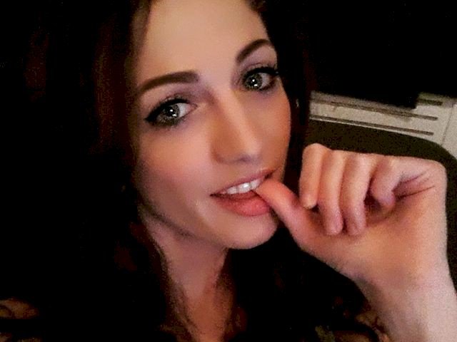 RileyMoon's profile - Image n°1