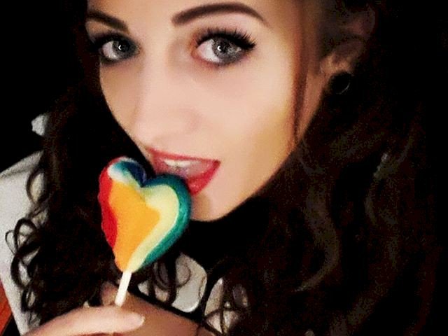 RileyMoon's profile - Image n°4
