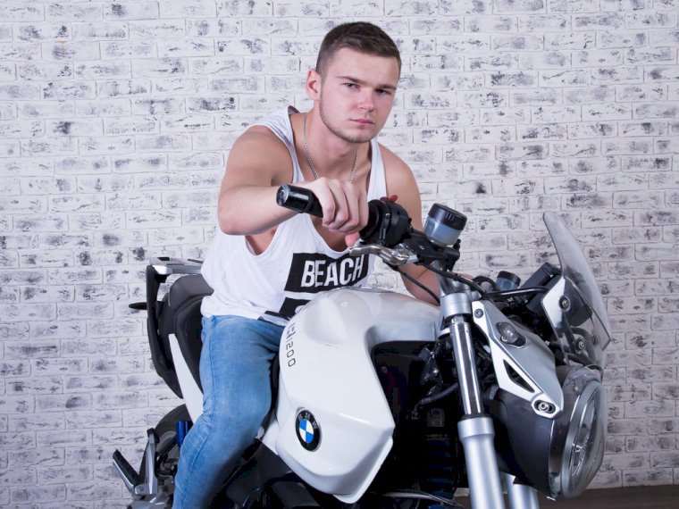 RobinGud's profile - Image n°1
