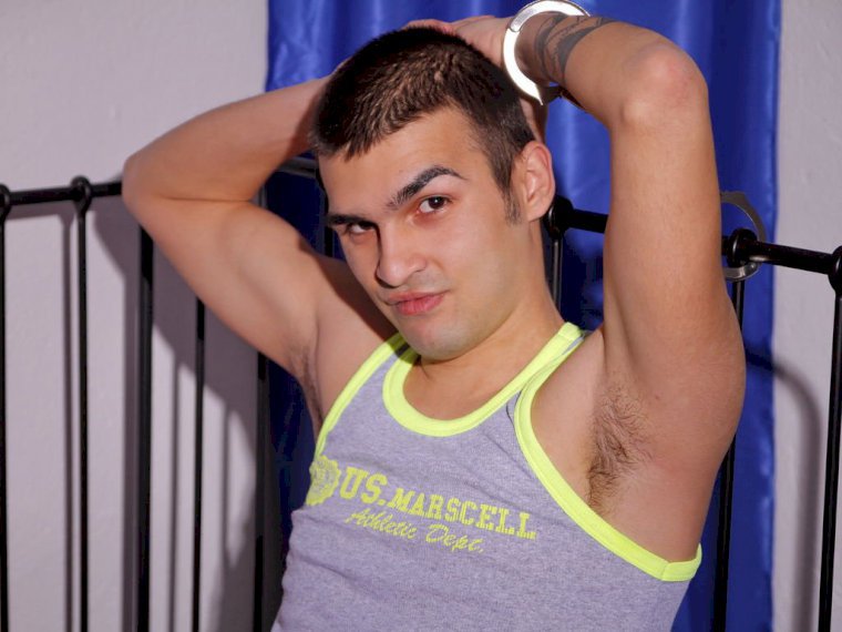 RobinPratt1's profile - Image n°1