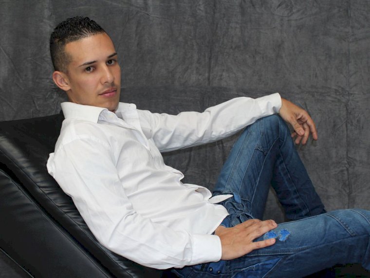 ROBSTEELXL's profile - Image n°0