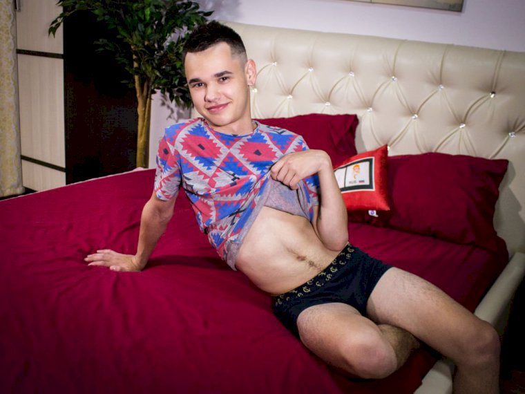 RockHardPleasure's profile - Image n°1