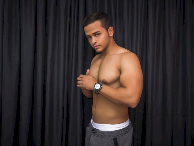 RomeoTano's Profil - Bild n°5