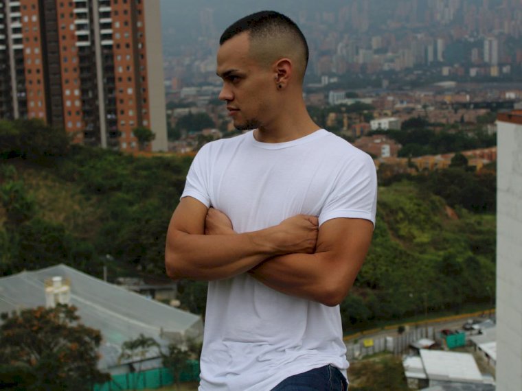 ronalddozerx's profile - Image n°0