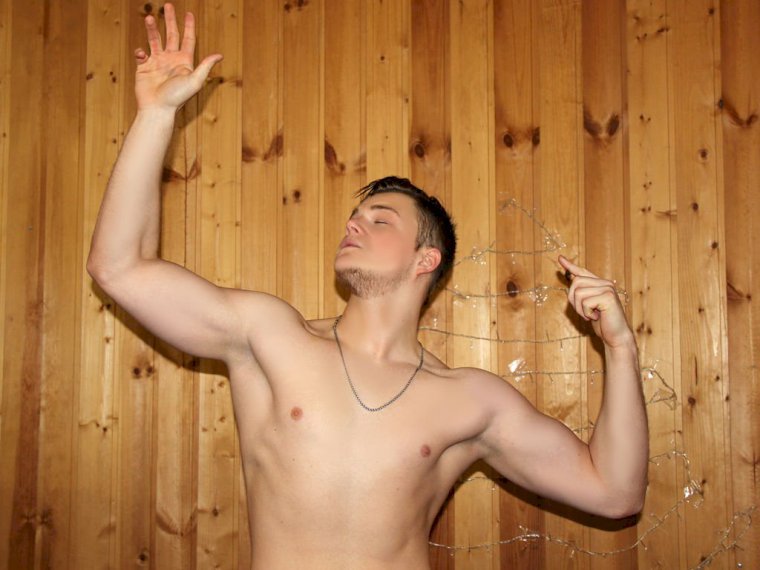 RonieWalker's profile - Image n°1