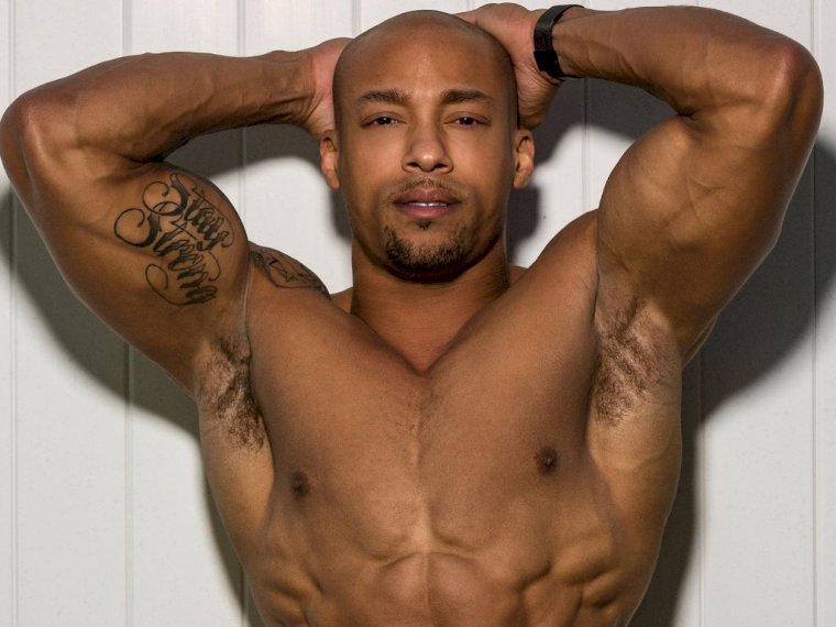 RonnieMuscle's profile - Image n°1