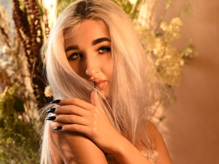 RosalieAndersen's profile - Image n°0