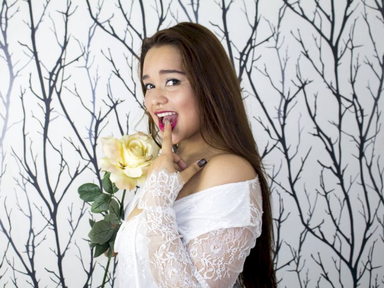 RoseLola's profile - Image n°0