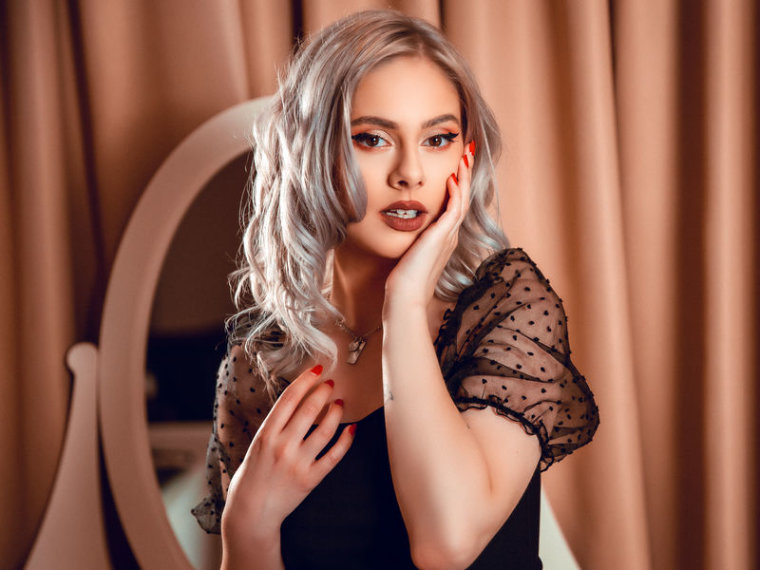 RoselynAce's profile - Image n°0