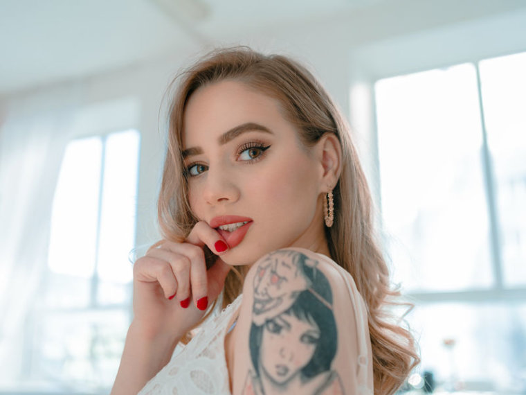 RosieHolmes's profile - Image n°3