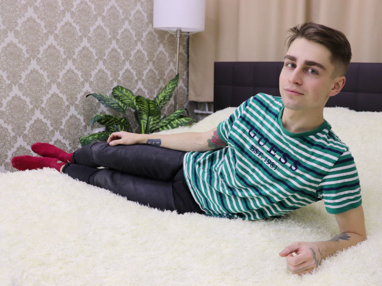 RyanLaroy's profile - Image n°0