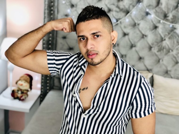 RyanOrtiz's profile - Image n°0