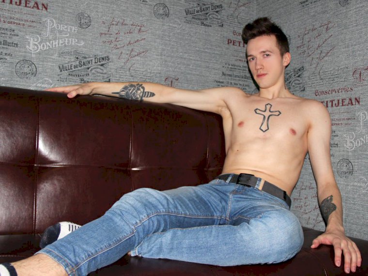 RyanRitchie's profile - Image n°0