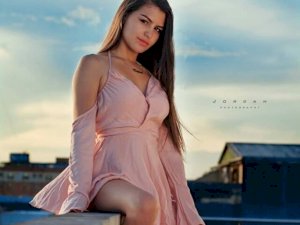 Live Sex SweetslaveX